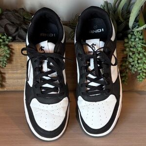 And1 Low Top Basketball Sneakers in Black/White